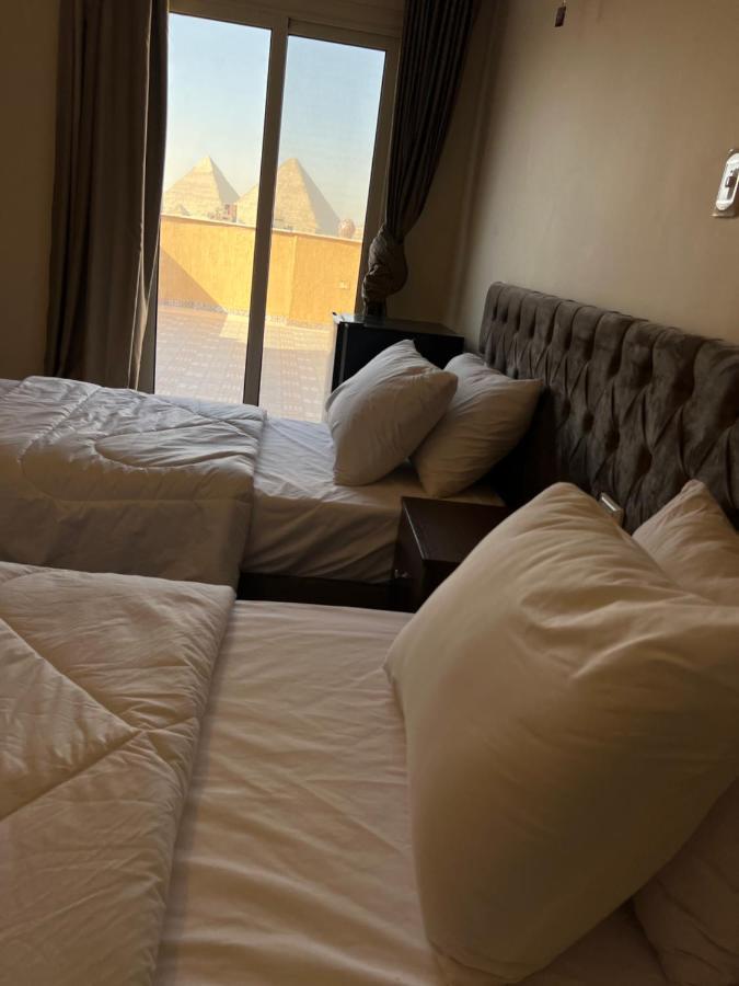 Bedouin Pyramids View Hotel Kafrat al Jabal Luaran gambar