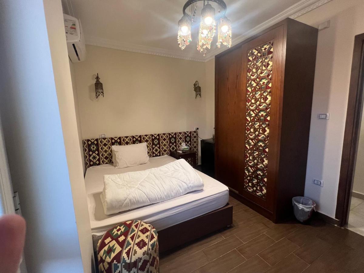 Bedouin Pyramids View Hotel Kafrat al Jabal Luaran gambar