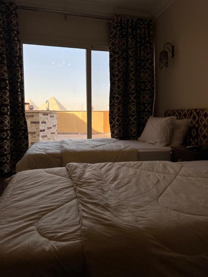 Bedouin Pyramids View Hotel Kafrat al Jabal Luaran gambar