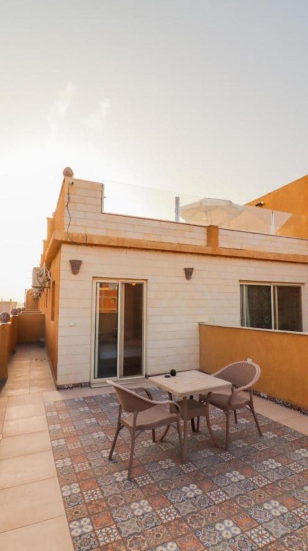 Bedouin Pyramids View Hotel Kafrat al Jabal Luaran gambar